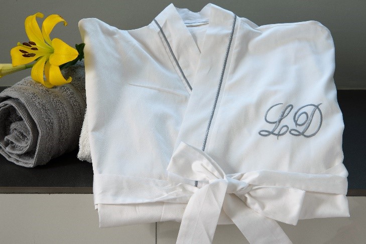 EGYPTIAN COTTON GOWN